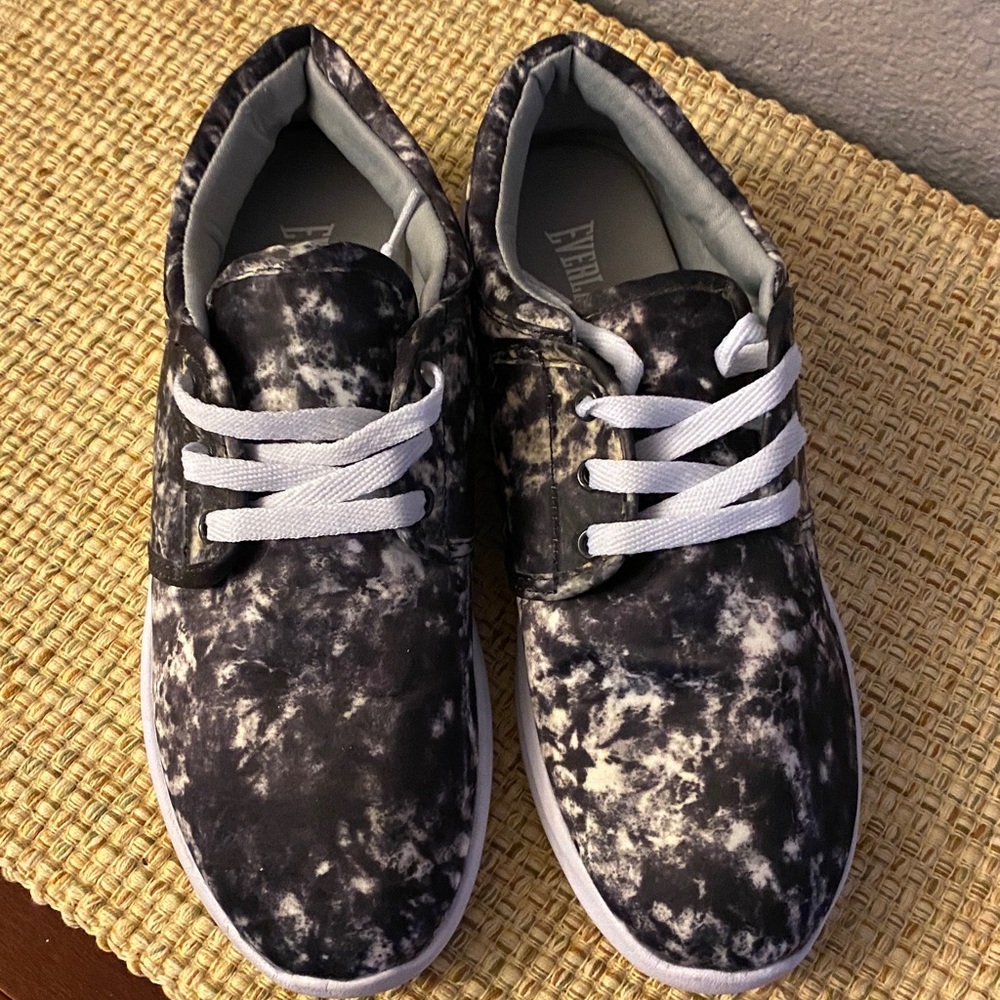 Everlast Black and White Sneakers